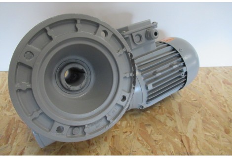 24 RPM 0,75 KW As 35 mm haaks, holle as. Used